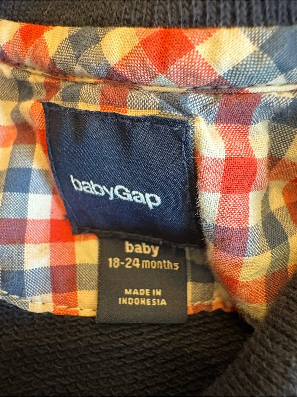 GAP navy knit
